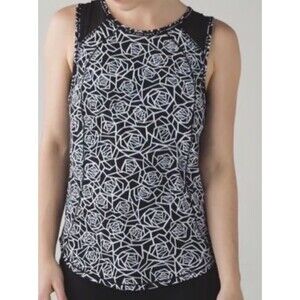 Lululemon Size 10 Sculpt Tank Black White Floral